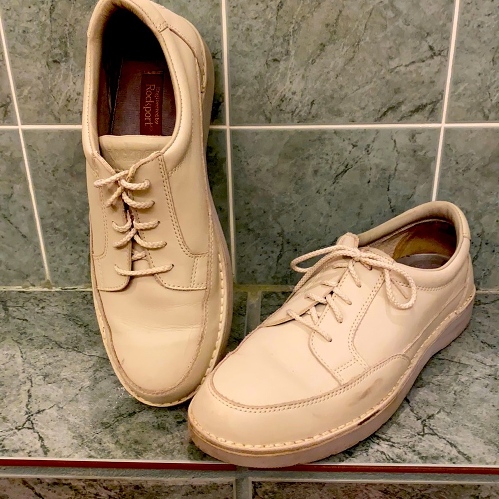 Classic Rockport from the 90’s.  13W.  Almost new as my foot was too thick.